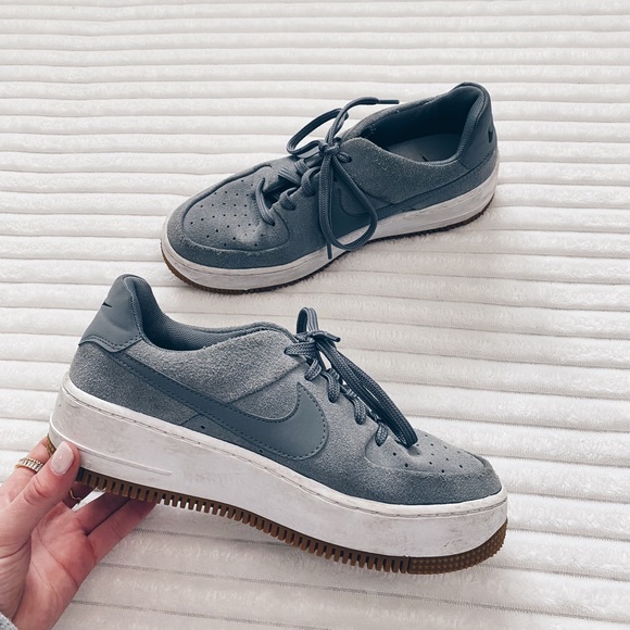 Sage Gray Air Force 1’s Women’s (W AF1 Sage Low) - Picture 1 of 4